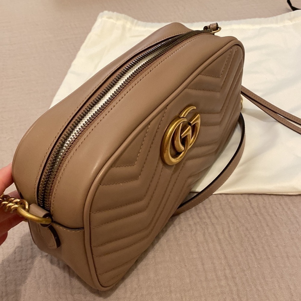 Gucci Marmont Camera small quilted leather shoulder bag. New. - Picture 11 of 15